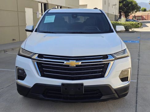 Used 2022 Chevrolet Traverse LT AWD/4WD image 2
