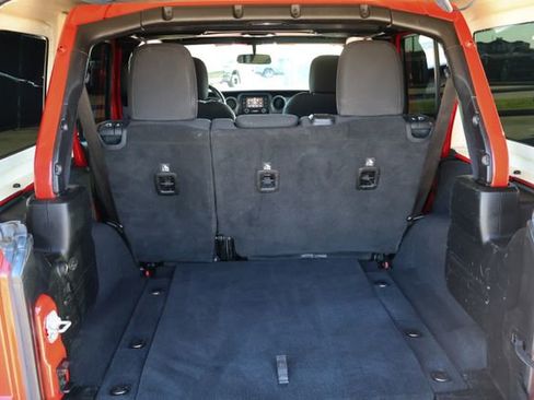 Used 2019 Jeep Wrangler Unlimited Sport S image 8