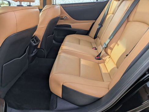 Used 2022 Lexus ES 350 w/ Premium Package image 21