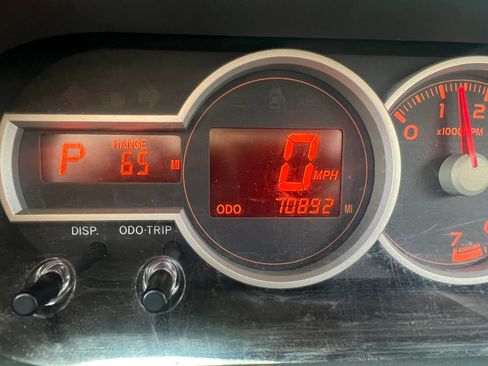 Used 2012 Scion xB FWD image 10