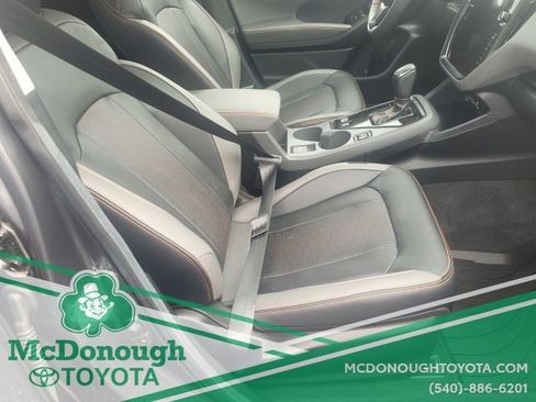 Used 2024 Subaru Crosstrek 2.5i Limited w/ Crosstrek Mirror Package image 27