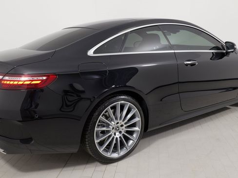 Used 2022 Mercedes-Benz E 450 Coupe image 12
