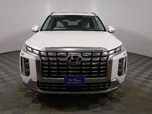 Used 2025 Hyundai Palisade Calligraphy AWD/4WD image 3