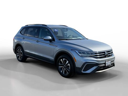 Certified 2024 Volkswagen Tiguan S FWD image 7