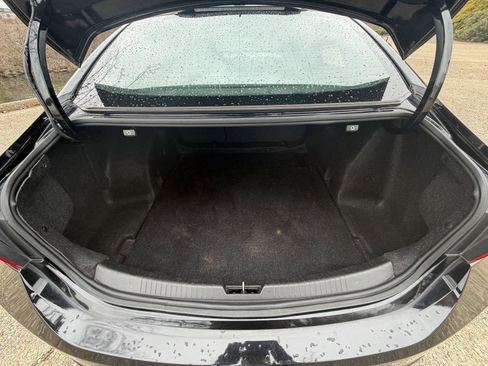 Used 2018 Chevrolet Malibu LT image 14