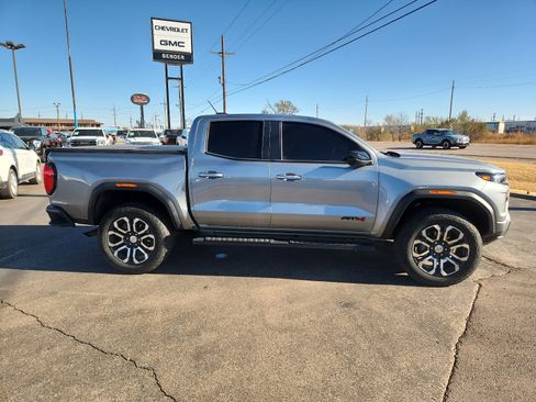 Used 2024 GMC Canyon AT4 w/ Technology Package image 5