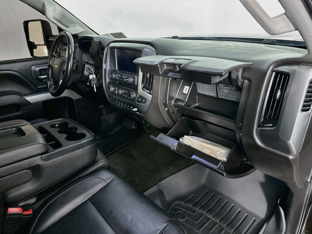 Used 2018 Chevrolet Silverado 2500 LT w/ LT Convenience Package AWD/4WD image 31