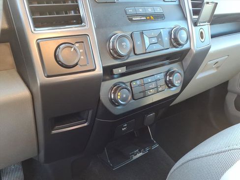 Used 2018 Ford F150 XLT image 16