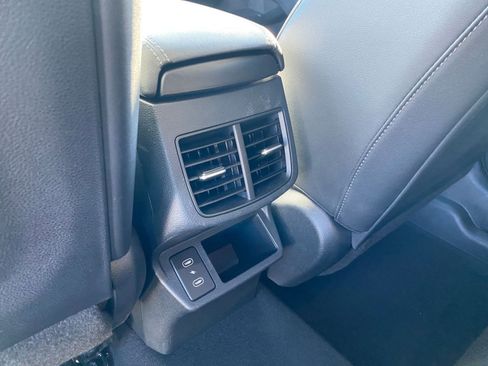 Used 2025 Kia Seltos S image 24