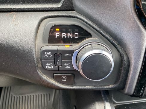 Used 2025 RAM 1500 Big Horn AWD/4WD image 9