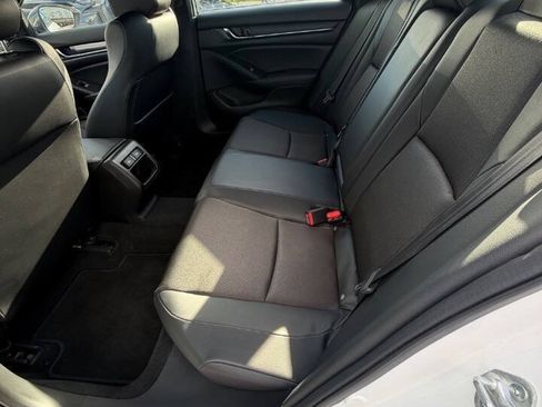 Used 2022 Honda Accord Sport image 8