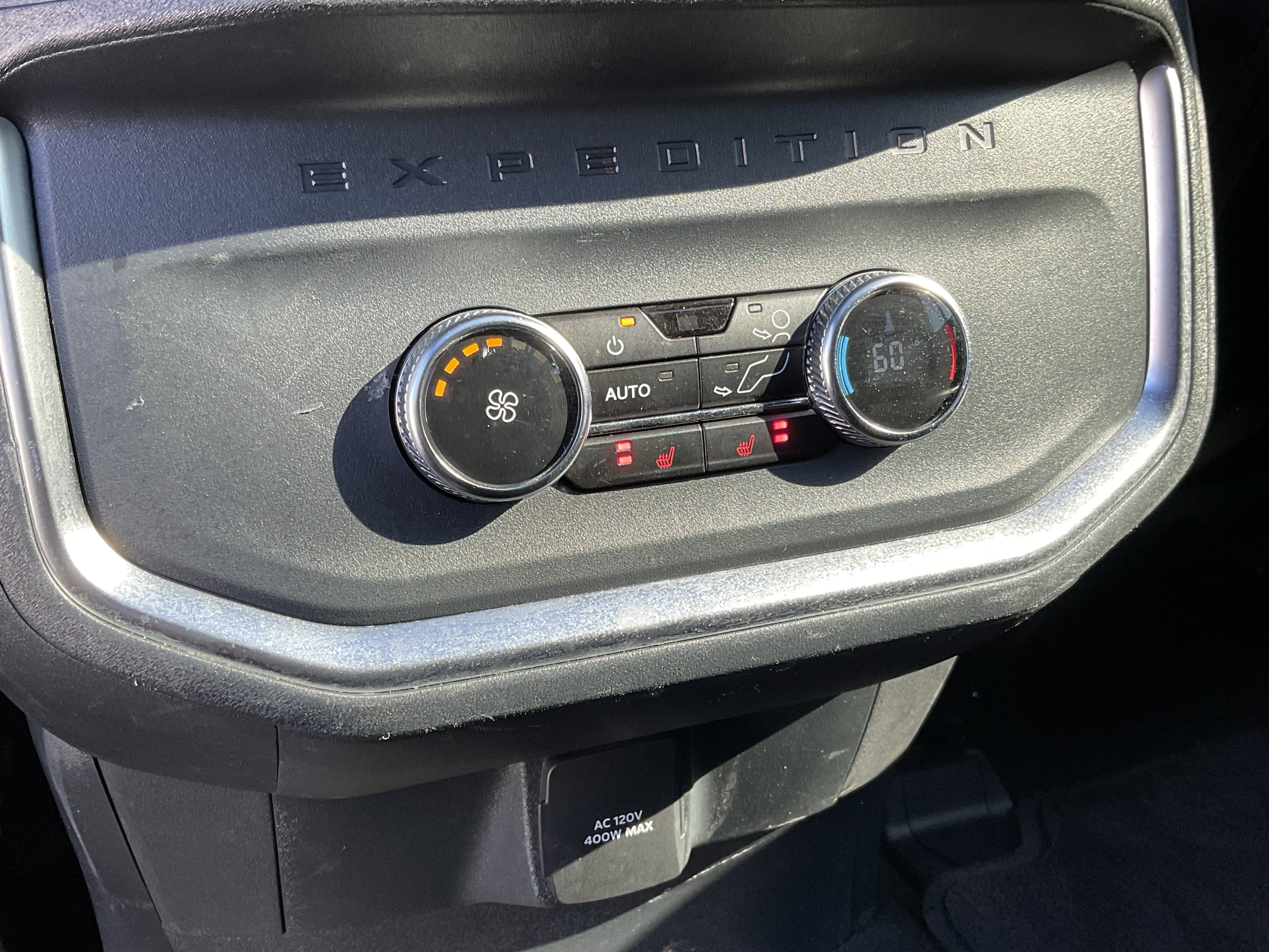 Used 2025 Ford Expedition Max Platinum w/ Stealth Appearance Package AWD/4WD image 39
