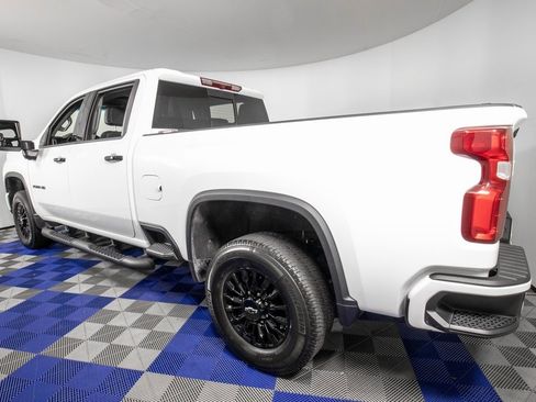 Used 2024 Chevrolet Silverado 2500 LTZ w/ LTZ Plus Package image 7