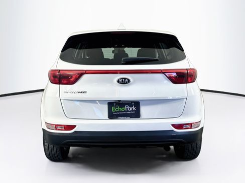 Used 2019 Kia Sportage LX AWD/4WD image 7