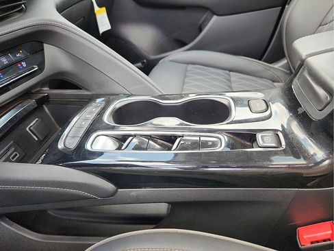 Used 2023 Buick Envision Avenir FWD image 22