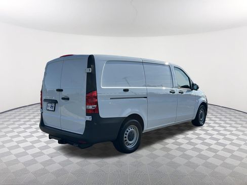 Used 2022 Mercedes-Benz Metris image 5
