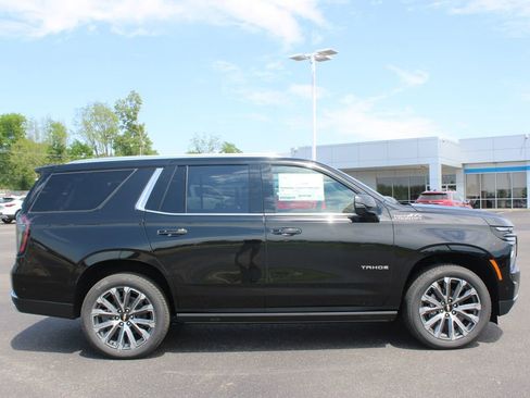 New 2026 Chevrolet Tahoe High Country AWD/4WD image 11