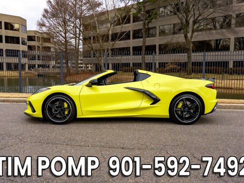 Used 2023 Chevrolet Corvette Stingray Coupe w/ Z51 Performance Package image 15