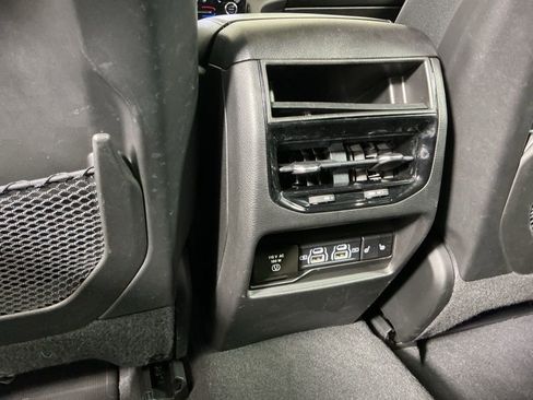 Used 2022 Jeep Grand Cherokee Overland image 27