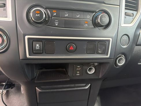 Used 2017 Nissan Titan S RWD image 19