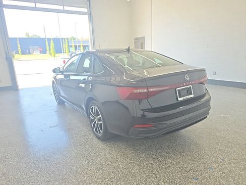New 2026 Volkswagen Jetta SE FWD image 3