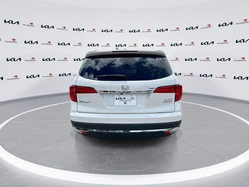 Used 2018 Honda Pilot Elite image 7
