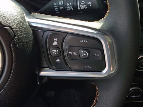 Used 2024 Jeep Wrangler Unlimited Sahara AWD/4WD image 22