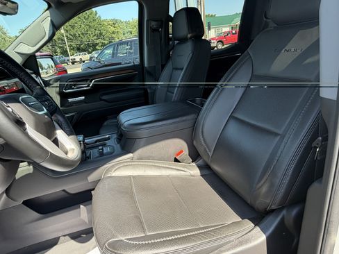 Used 2024 GMC Sierra 1500 Denali w/ Denali Reserve Package AWD/4WD image 16