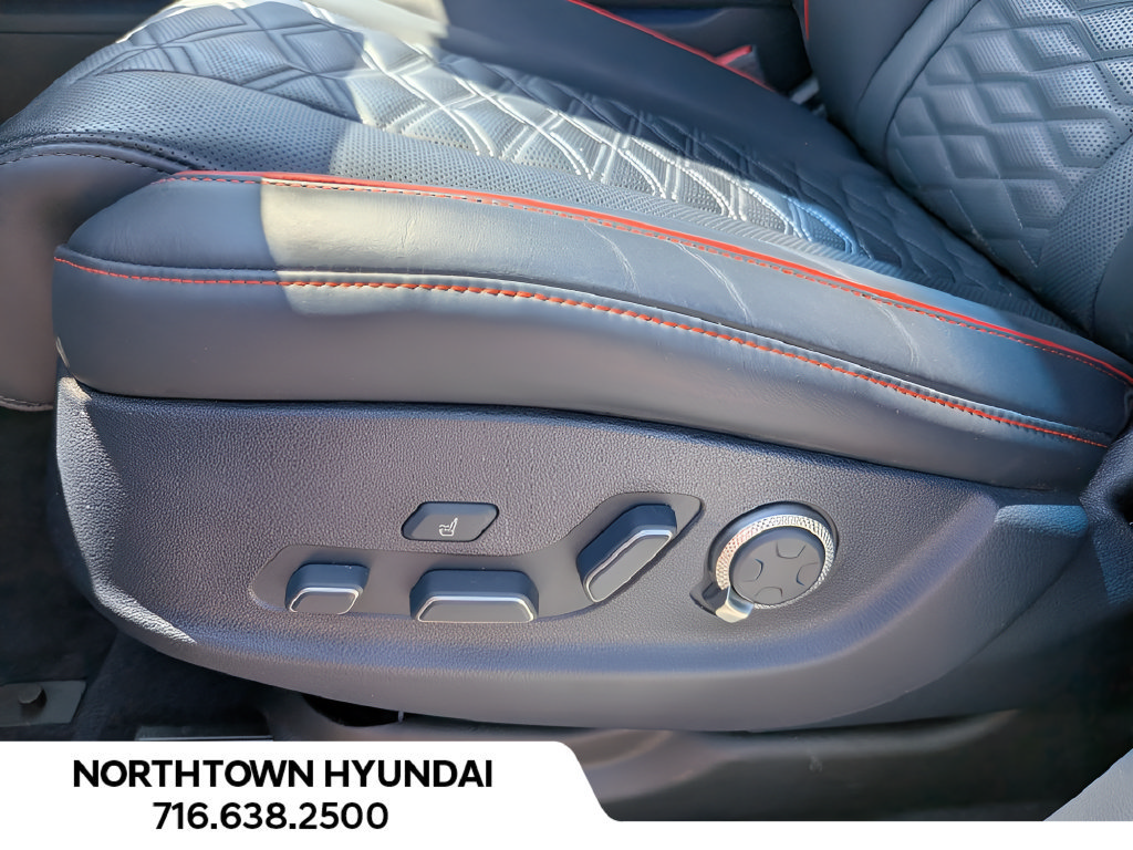 Used 2025 Genesis GV80 3.5T e-SC AWD/4WD image 14