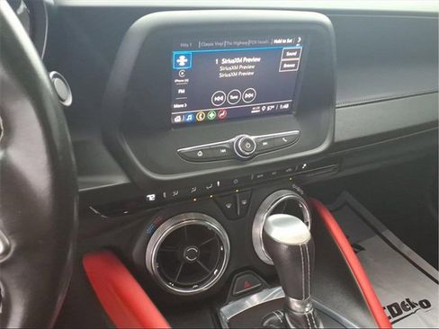 Used 2021 Chevrolet Camaro LT image 9