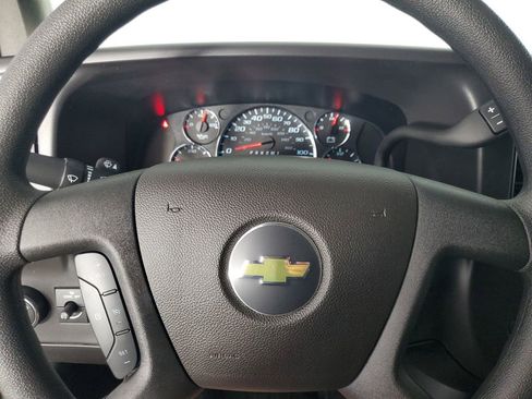 New 2026 Chevrolet Express 2500 image 21