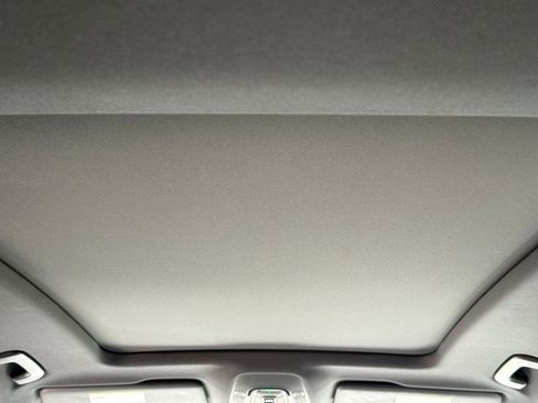 Certified 2025 Audi Q5 e Premium Plus w/ Premium Plus Package image 15