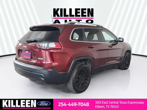 Used 2020 Jeep Cherokee Latitude Plus FWD image 9