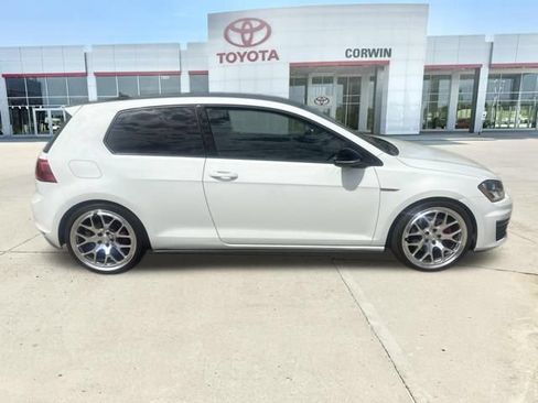 Used 2017 Volkswagen GTI S FWD image 32