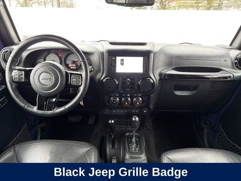 Used 2016 Jeep Wrangler Unlimited Sahara image 19