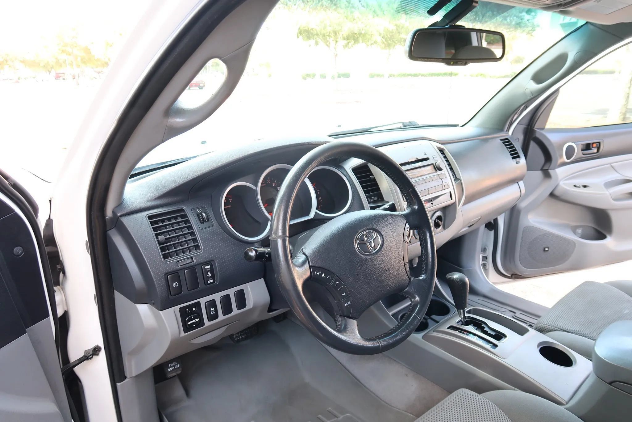 Used 2011 Toyota Tacoma PreRunner w/ TRD Sport Pkg w/JBL Audio RWD image 15