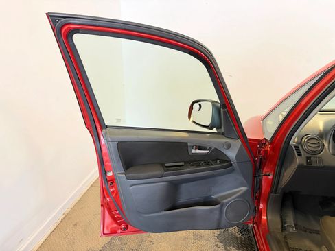 Used 2011 Suzuki SX4 AWD Hatchback image 10