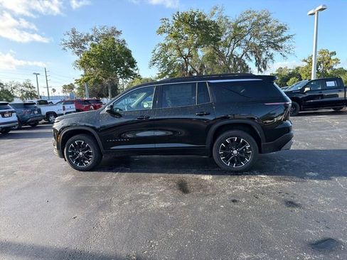 New 2026 Chevrolet Traverse LT w/ Sun and Wheel Package FWD image 6