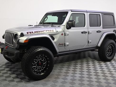 Used 2019 Jeep Wrangler Unlimited Rubicon AWD/4WD image 2