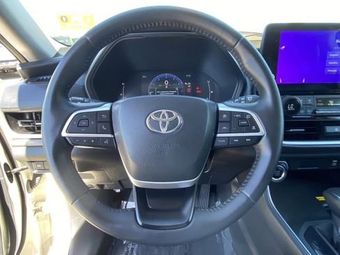 Certified 2024 Toyota Grand Highlander XLE image 26
