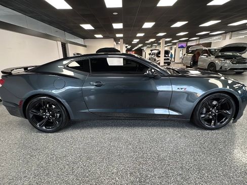 Used 2022 Chevrolet Camaro LT w/ Technology Package image 8