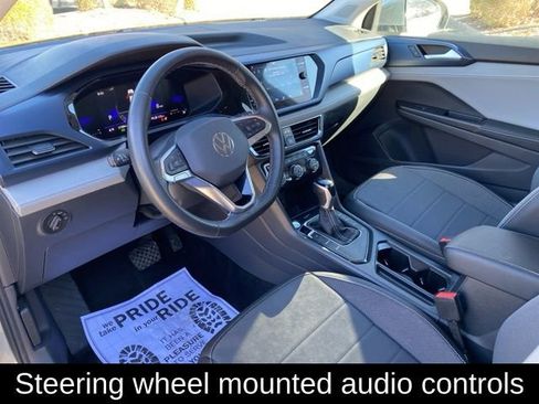 Used 2024 Volkswagen Taos SE FWD image 7