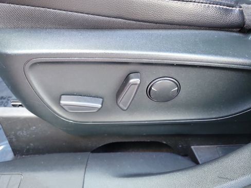 Used 2022 Ford Escape SEL w/ Technology Package image 13