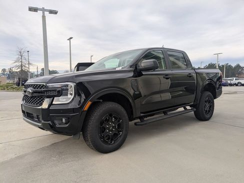 New 2025 Ford Ranger XLT w/ FX4 Off-Road Package AWD/4WD image 7