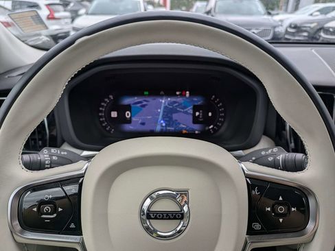 Certified 2023 Volvo XC60 B5 Plus AWD/4WD image 37