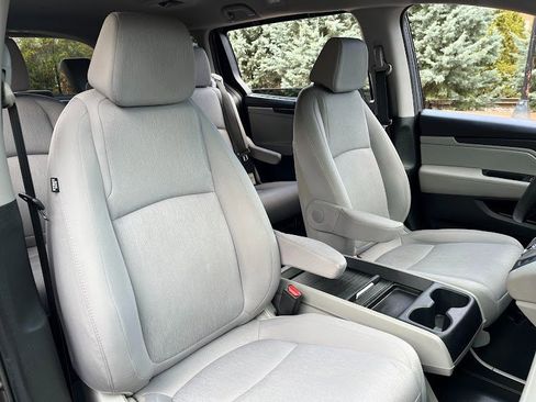 Used 2019 Honda Odyssey EX image 36