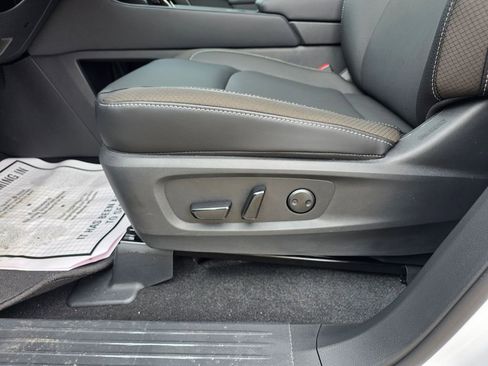 New 2026 Nissan Pathfinder SL image 19