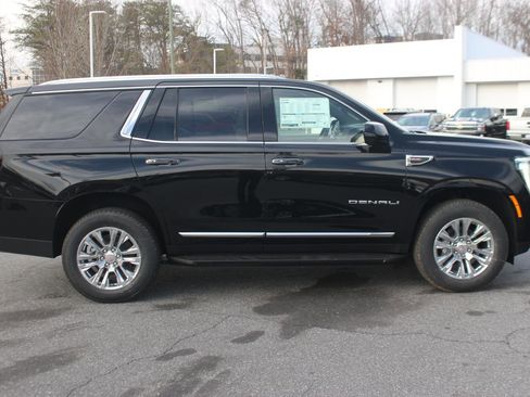 New 2026 GMC Yukon Denali image 8