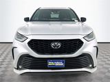Certified 2022 Toyota Highlander XSE image 2