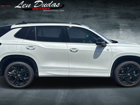 Used 2025 Volkswagen Tiguan SE R-Line AWD/4WD image 5